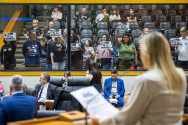 Movimentação de Plenário.